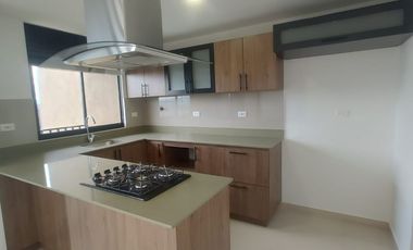 Se arrienda  APARTAMENTO