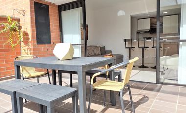 Se arrienda  AMOBLADO