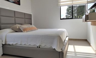 Se arrienda  AMOBLADO