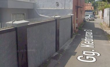 Rumah Hook Jalan Kusnan (MURAH)