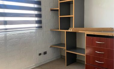 Se vende casa de 3 pisos en Villa Viña Santa Blanca, Rancagua Region de O’Higgins.