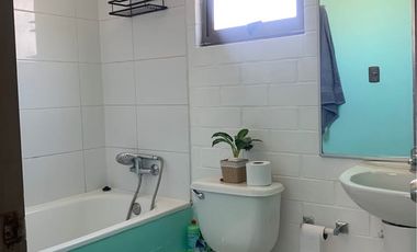 Se vende casa de 3 pisos en Villa Viña Santa Blanca, Rancagua Region de O’Higgins.