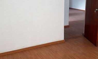 CASA AMPLIA EN VENTA REMODELADA