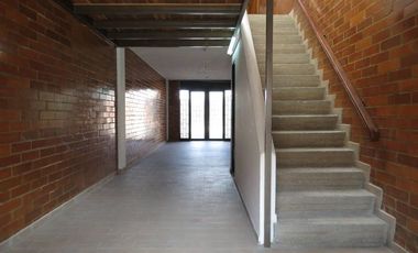 VENDO BODEGA EN SIBERIA