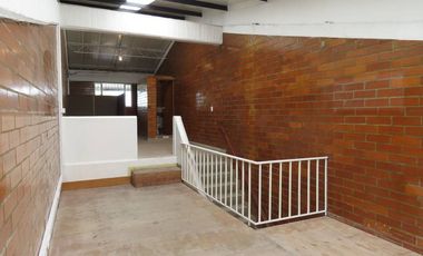 VENDO BODEGA EN SIBERIA