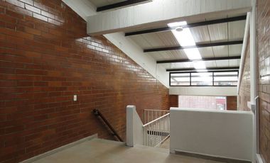 VENDO BODEGA EN SIBERIA