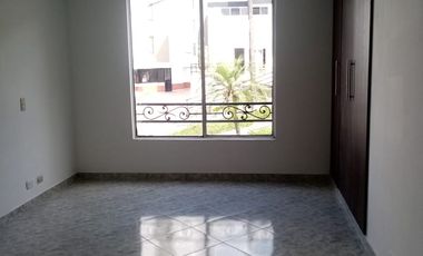 Casa dúplex en Renta con muy buena ubicación en La Elvira