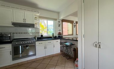 CASA EN VENTA EN FRACCIONAMIENTO LOMAS DE COCOYOC MORELOS