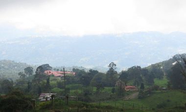 VENDO FINCA EN SAN ANTONIO DE TEQUENDAMA - LA VICTORIA