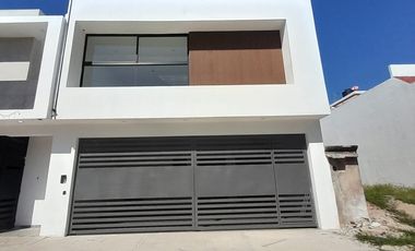 CASA EN VENTA RESIDENCIAL REAL DEL SUR