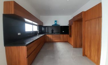 CASA EN VENTA RESIDENCIAL REAL DEL SUR