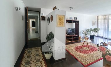 Excelente, Amplio Y Luminoso Dpto 2d-2b Oriente