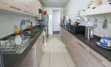 Excelente, Amplio Y Luminoso Dpto 2d-2b Oriente