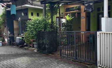 Disewakan Rumah Dalam Cluster