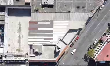 BODEGA EN VENTA EN TOLUCA, CON 4 LOCALES COMERCIALES SOBRE CALLE PRINCIPAL