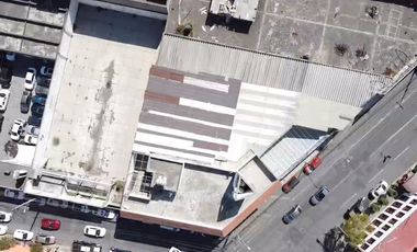 BODEGA EN VENTA EN TOLUCA, CON 4 LOCALES COMERCIALES SOBRE CALLE PRINCIPAL