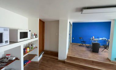 BODEGA EN VENTA EN TOLUCA, CON 4 LOCALES COMERCIALES SOBRE CALLE PRINCIPAL