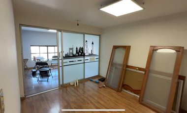 BODEGA EN VENTA EN TOLUCA, CON 4 LOCALES COMERCIALES SOBRE CALLE PRINCIPAL