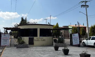 CASA EN FRANCISCO I MADERO, LERMA, EDOMEX. REMATE ADJUDICADO