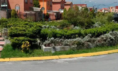 CASA EN FRANCISCO I MADERO, LERMA, EDOMEX. REMATE ADJUDICADO