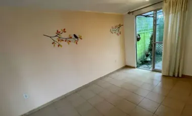 CASA EN FRANCISCO I MADERO, LERMA, EDOMEX. REMATE ADJUDICADO
