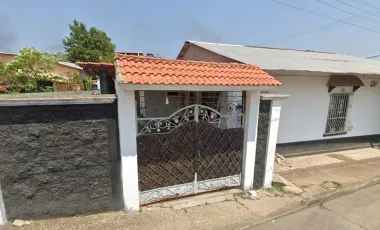 CASA EN CUAUHTEMOC, MINATITLAN, VERACRUZ. REMATE ADJUDICADO