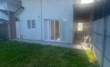 Se arrienda Casa valle Volcanes 3 D 2 B sector Supermercado  Santa Isabel