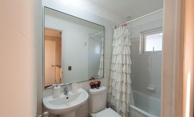 Se arrienda Casa valle Volcanes 3 D 2 B sector Supermercado  Santa Isabel