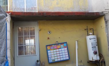 CASA EN VENTA EN HUEHUETOCA