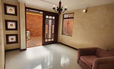 🏡 Espectacular Casa en Chía - Santa Cecilia (260m²)  Cuerpo del aviso: ¡Vive con la amplitud y comodidad que tu familia merece! Rentamos hermosa casa