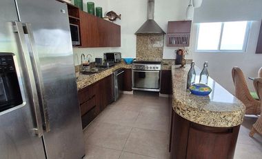 CASA EN LA PLAYA EN VENTA F-2120, 3 REC. WAYAK SAN BENITO $15,000,000 M.N