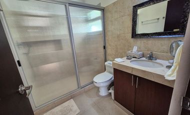 CASA EN LA PLAYA EN VENTA F-2120, 3 REC. WAYAK SAN BENITO $15,000,000 M.N