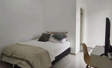 RUMAH MODERN DI PARK VIEW RESIDENCE KEDIRI, SHM, 3 KT