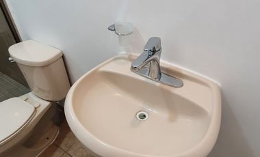 Casa en renta en Villa California, ubicada en esquina