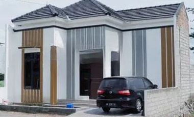 RUMAH STRATEGIS KEDIRI, DEKAT SEKOLAH & RS, HARGA 435 JUTA