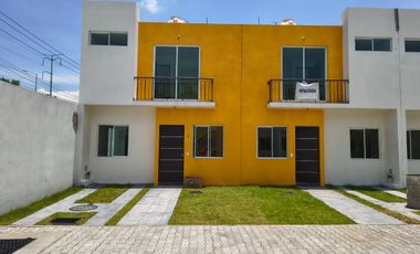 CASA NUEVA EN ARRENDAMIENTO CON 3 REC Y 3WC A UNA CUADRA DE PARQUE DENTRO DE LA  CIUDAD GANALA !!