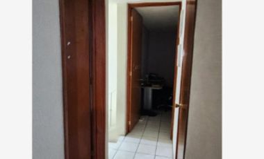 CASA EN FRACCIONAMIENTO EN VENTA EN AV JAIME TORRES BODET 3224, GUADALAJARA, JAL. GRAN OPORTUNIDAD DE INVERSIÓN (RECUPERACION BANCARIA)