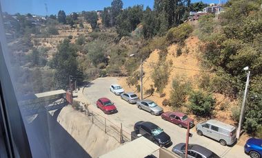 SE ARRIENDA CÓMODO DEPTO. EN SECTOR SANTOS OSSA VALPARAISO