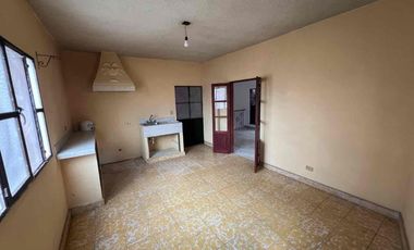 Gran oportunidad de inversión para remodelar casa en Centro de San Miguel de Allende, calle atascadero y Aparicio.