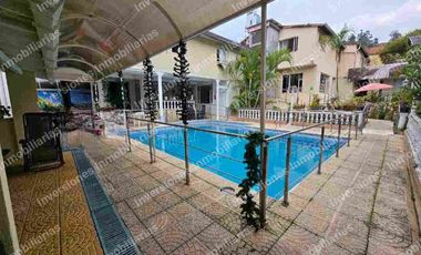 EXCLUSIVA CASA COMERCIAL!!