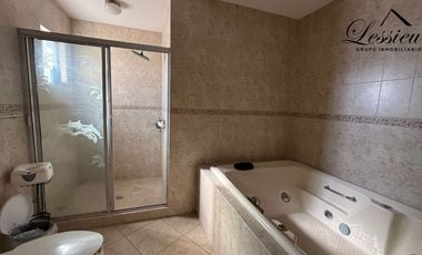 RESIDENCIA DE LUJO EN VENTA 🏡✨ LOS ALMENDROS | 5 RECÁMARAS | SÓTANO BAR | ZONA PRIME