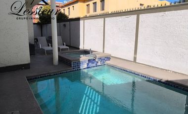 CASA EN ESQUINA CON ALBERCA 🏡✨ FRACC. PRIVADO | AMUEBLADA | FRENTE A PARQUE