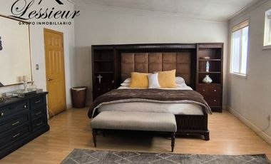 CASA EN ESQUINA CON ALBERCA 🏡✨ FRACC. PRIVADO | AMUEBLADA | FRENTE A PARQUE