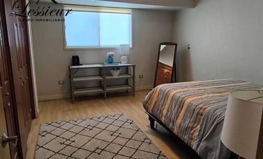 CASA EN ESQUINA CON ALBERCA 🏡✨ FRACC. PRIVADO | AMUEBLADA | FRENTE A PARQUE