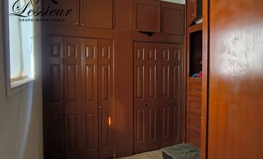 CASA EN ESQUINA CON ALBERCA 🏡✨ FRACC. PRIVADO | AMUEBLADA | FRENTE A PARQUE
