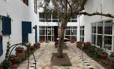CASA EN VENTA EN SAN ISIDRO