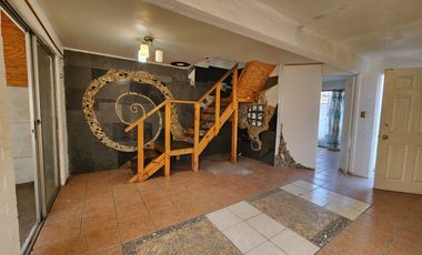 Se vende acogedora casa en Loteo Jardines de Machali, Machali