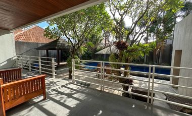 FOR SALE 6 BEDROOM FULLY FURNISHED VILLA