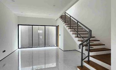 Rumah Siap Huni Estetik 2 Lantai Di Buah batu Sekelimus