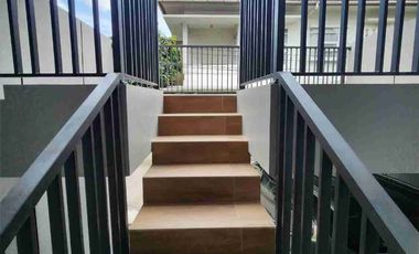 Rumah Siap Huni Estetik 2 Lantai Di Buah batu Sekelimus